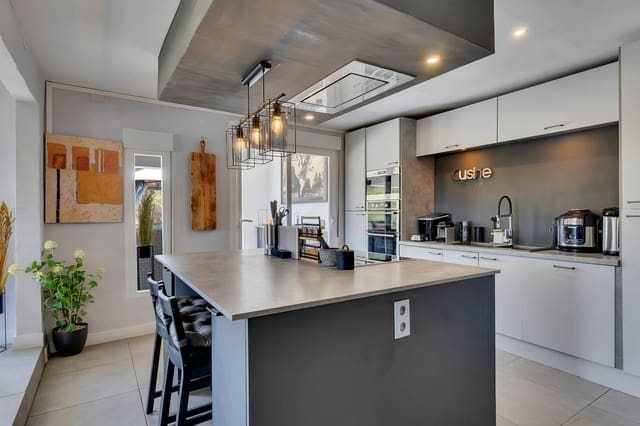 3 soverom Villa til salgs i Benissa med svømmebasseng - € 595 000 (Ref: 9953086)
