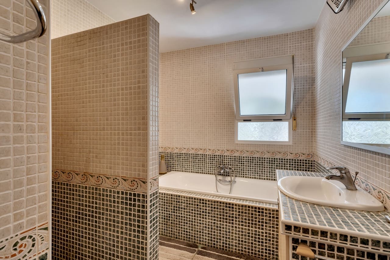 3 slaapkamer Villa te koop in Benissa met zwembad - € 595.000 (Ref: 9953086)