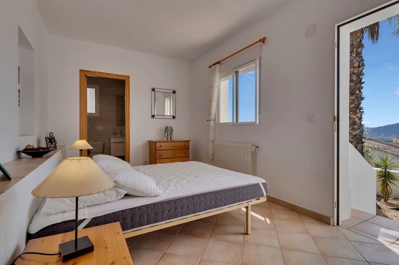 4 soveværelse Villa til salg i Jalon / Xalo med swimmingpool - € 515.000 (Ref: 9956347)
