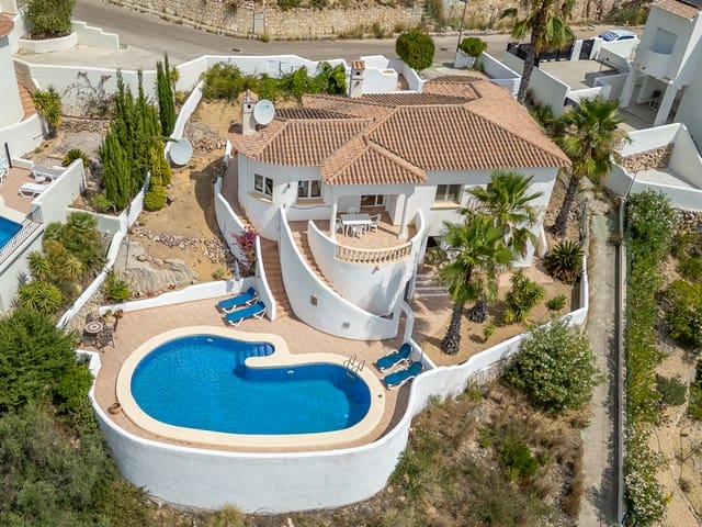 4 soveværelse Villa til salg i Jalón / Xaló med swimmingpool - € 515.000 (Ref: 9956347)