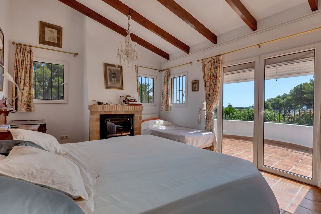 4 soveværelse Villa til salg i Javea / Xabia med swimmingpool garage - € 1.995.000 (Ref: 9975843)