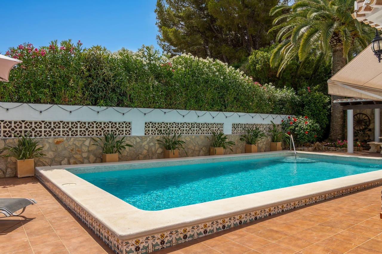 4 soveværelse Villa til salg i Javea / Xabia med swimmingpool garage - € 1.995.000 (Ref: 9975843)