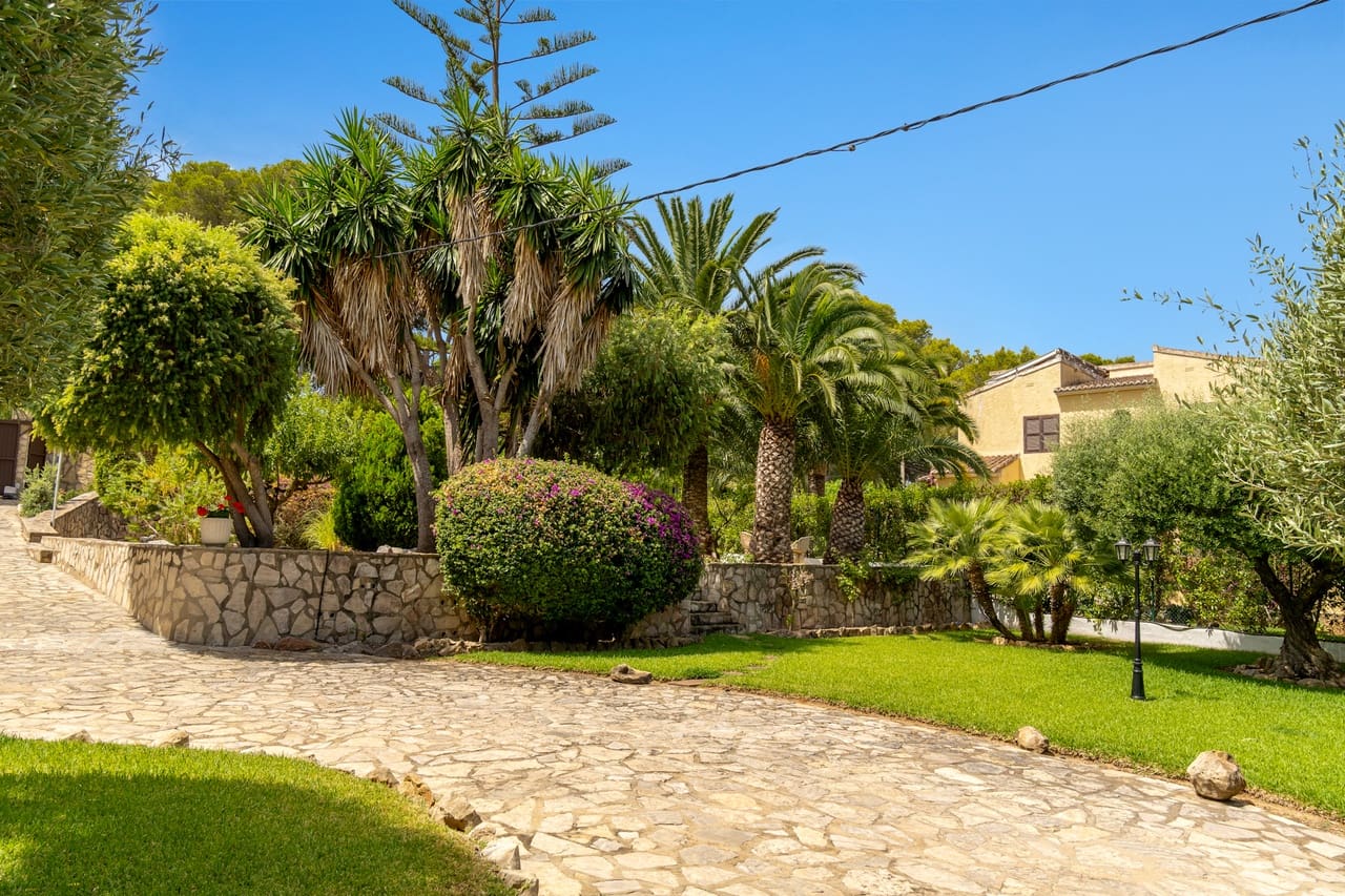4 soveværelse Villa til salg i Javea / Xabia med swimmingpool garage - € 1.995.000 (Ref: 9975843)