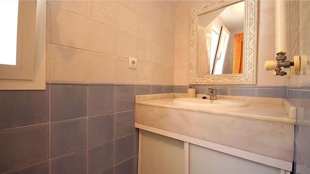 2 makuuhuone Omakotitalo myytävänä paikassa Jalón / Xaló mukana uima-altaan - 229 000 € (Ref: 9985841)