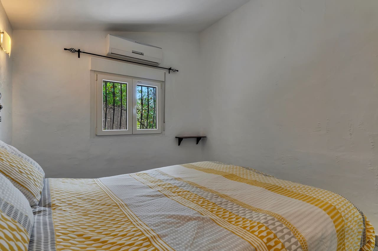 3 Zimmer Villa zu verkaufen in Orba mit Pool - 475.000 € (Ref: 9997523)