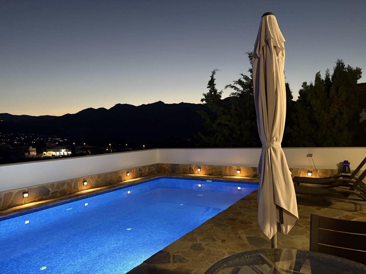 3 Zimmer Villa zu verkaufen in Orba mit Pool - 475.000 € (Ref: 9997523)