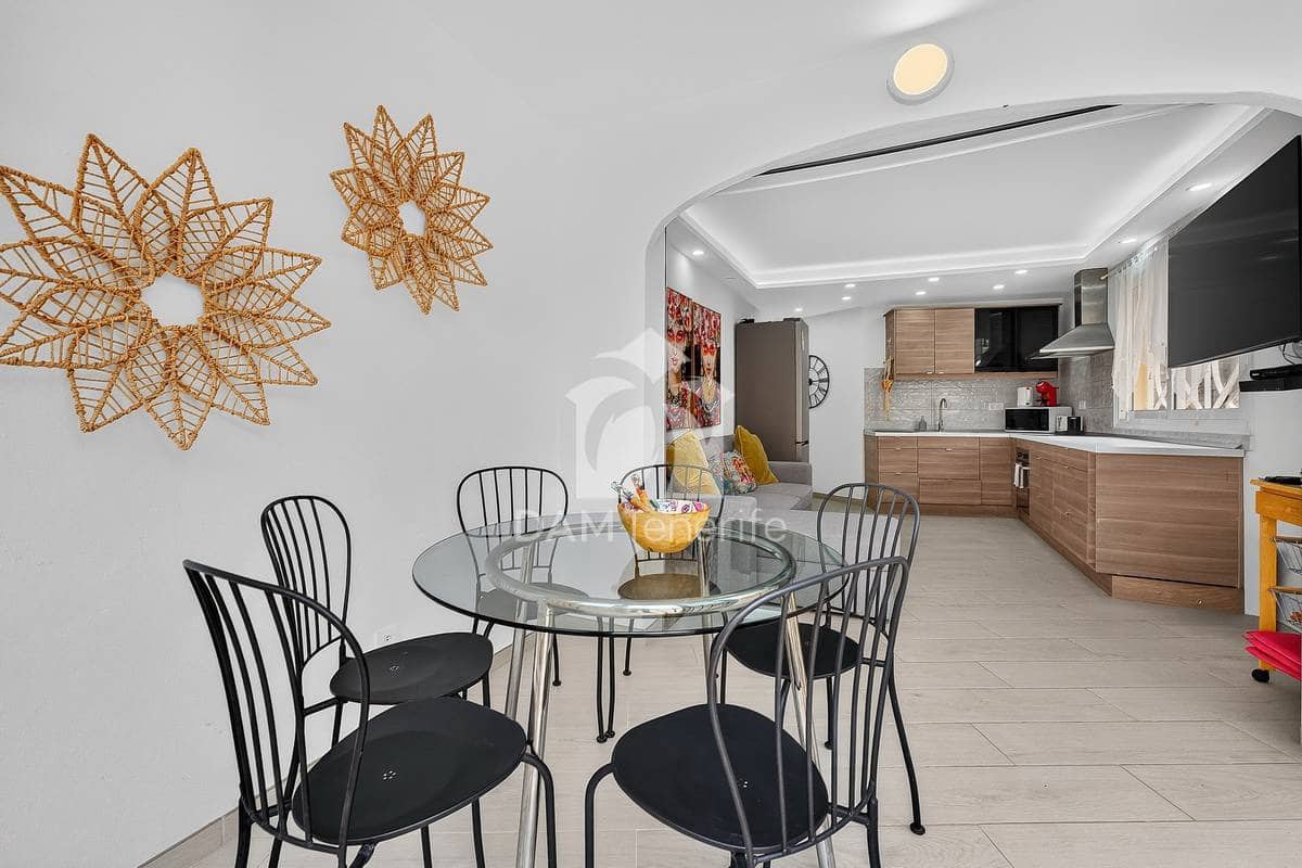 2 soverom Leilighet til salgs i Los Cristianos - € 440 000 (Ref: 10000604)