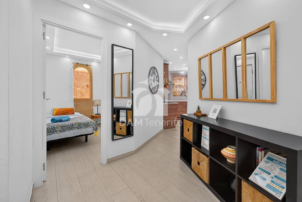 2 soverom Leilighet til salgs i Los Cristianos - € 440 000 (Ref: 10000604)
