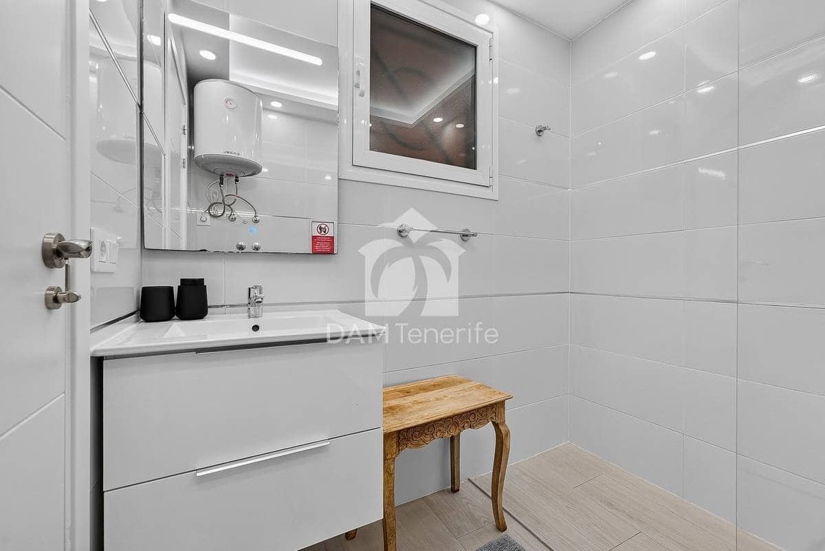 2 soverom Leilighet til salgs i Los Cristianos - € 440 000 (Ref: 10000604)