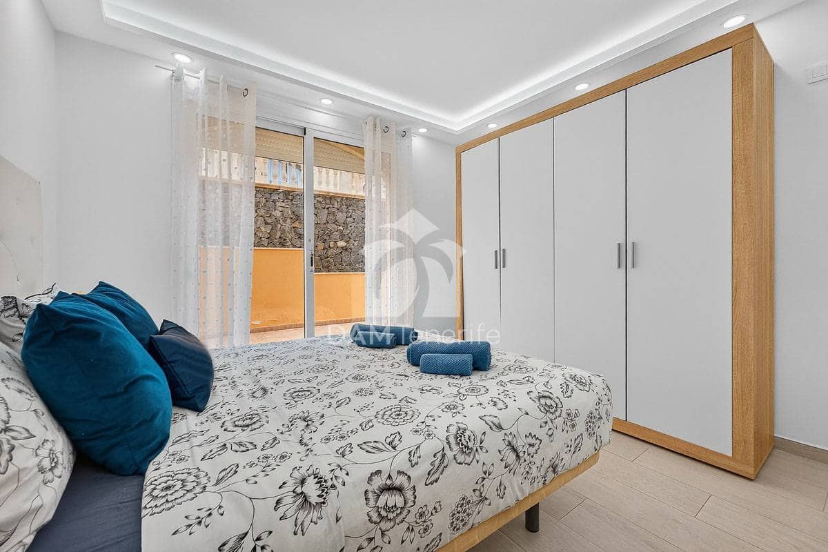 2 soverom Leilighet til salgs i Los Cristianos - € 440 000 (Ref: 10000604)