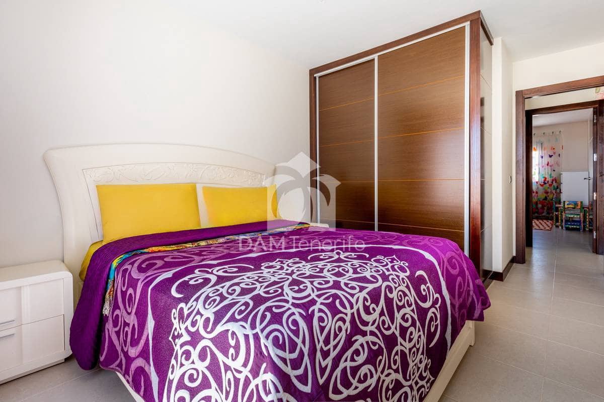 Apartamento de 2 habitaciones en Playa Paraiso en venta - 499.000 € (Ref: 10024624)
