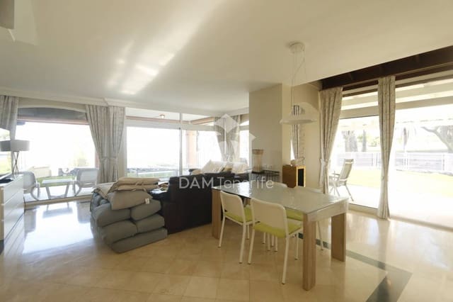 4 bedroom Villa for sale in La Caleta Adeje, Adeje - € 1,350,000 (Ref: 10026207)
