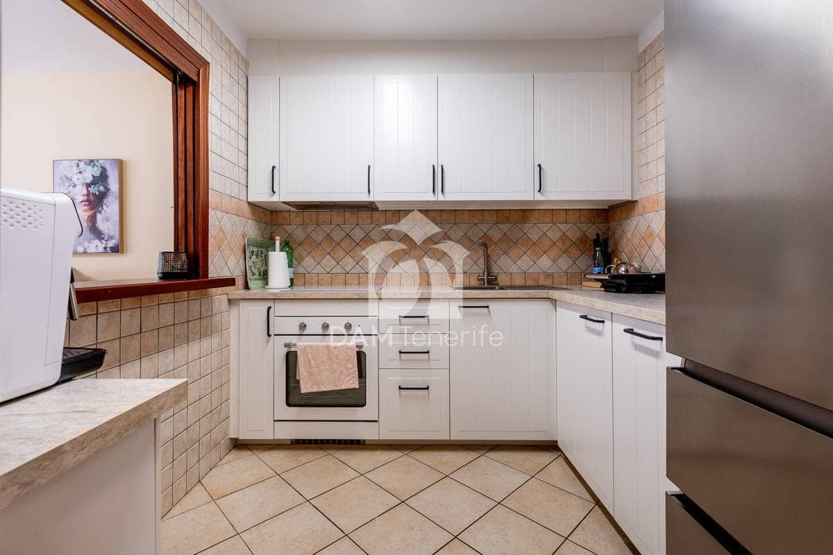 2 sypialnia Apartament na sprzedaż w Los Cristianos - 455 000 € (Ref: 10042135)