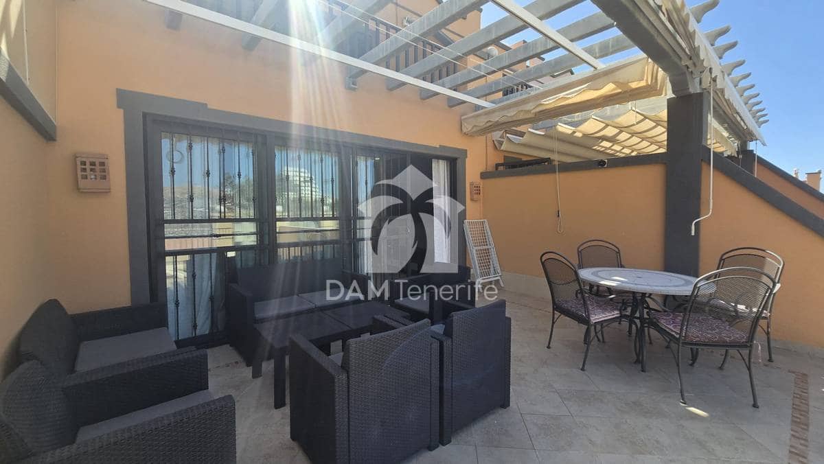 3 makuuhuone Omakotitalo myytävänä paikassa Playa del Duque - 900 000 € (Ref: 10046086)