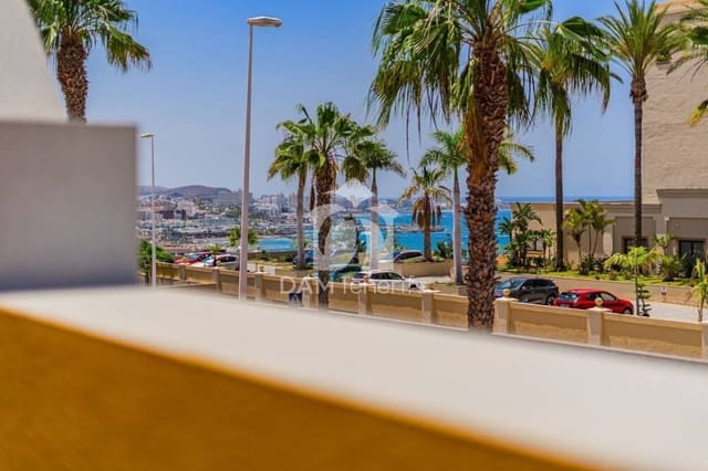 4 soverom Villa til salgs i Playa del Duque, Adeje - € 980 000 (Ref: 10052018)