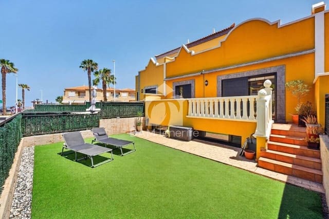 4 soverom Villa til salgs i Playa del Duque, Adeje - € 980 000 (Ref: 10052018)