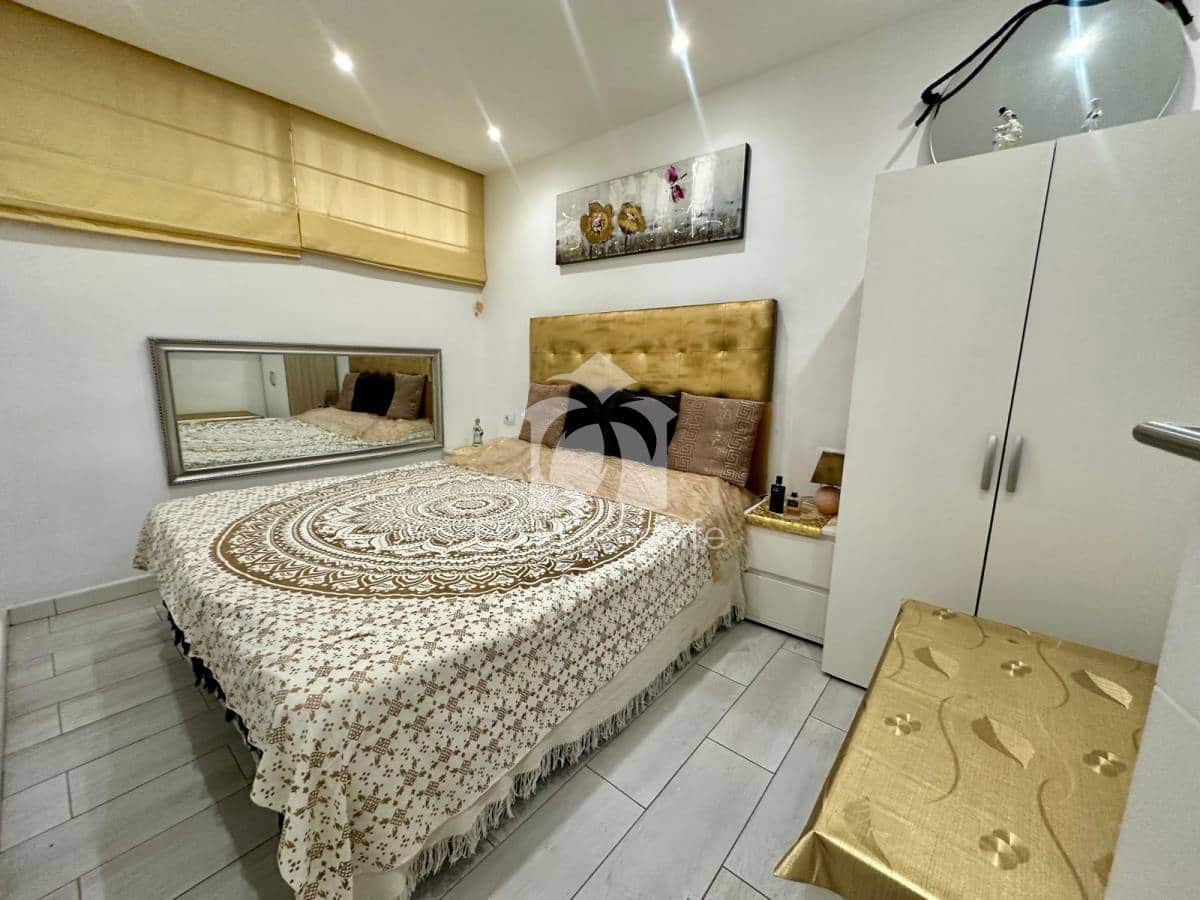 1 sypialnia Apartament na sprzedaż w Playa de las Americas - 269 000 € (Ref: 10088497)