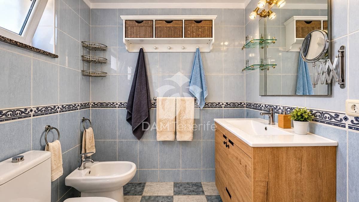 2 slaapkamer Bungalow te koop in Costa Adeje met zwembad - € 460.000 (Ref: 10158735)