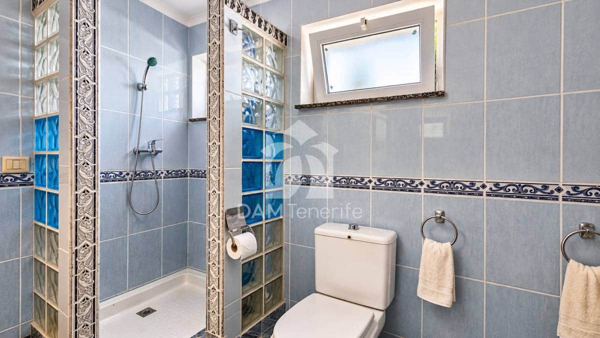 2 slaapkamer Bungalow te koop in Costa Adeje met zwembad - € 460.000 (Ref: 10158735)