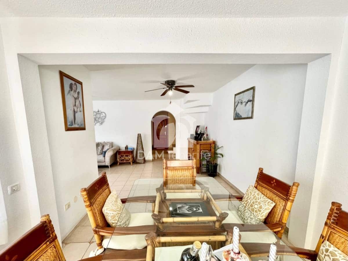 4 slaapkamer Villa te koop in Costa Adeje met zwembad garage - € 595.000 (Ref: 10175969)