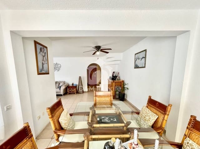 4 slaapkamer Villa te koop in Playa de Fañabé Alto, Adeje met zwembad garage - € 595.000 (Ref: 10175969)