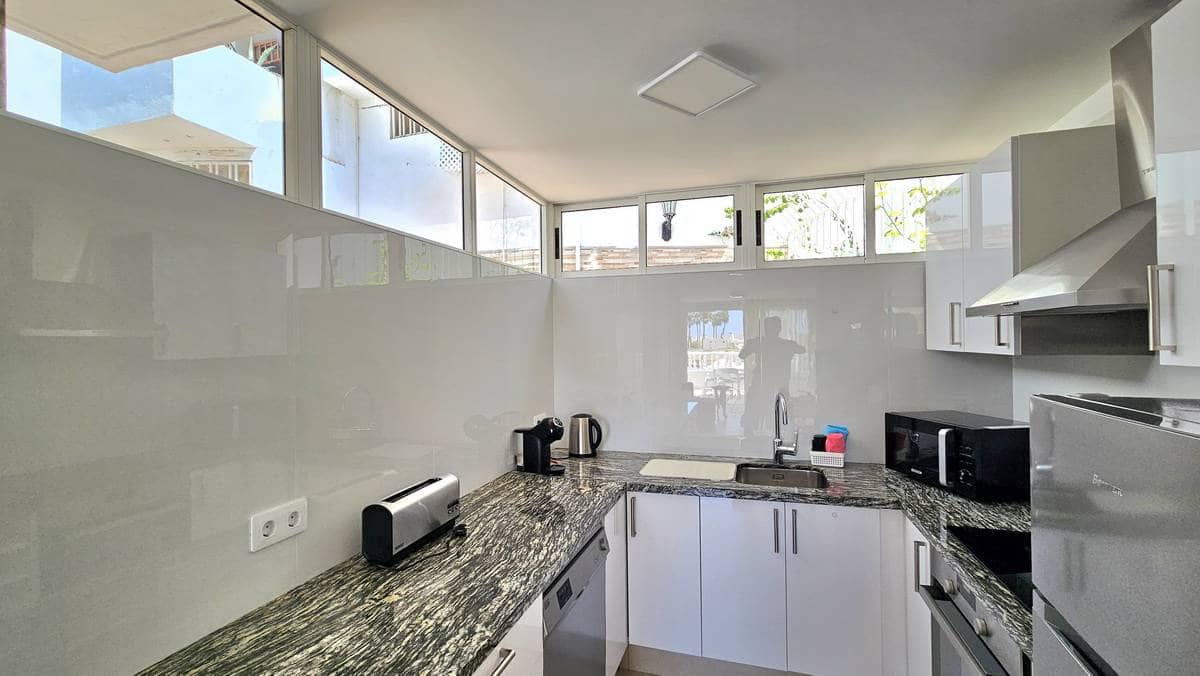 3 makuuhuone Huoneisto myytävänä paikassa Playa de las Americas - 685 000 € (Ref: 8607406)