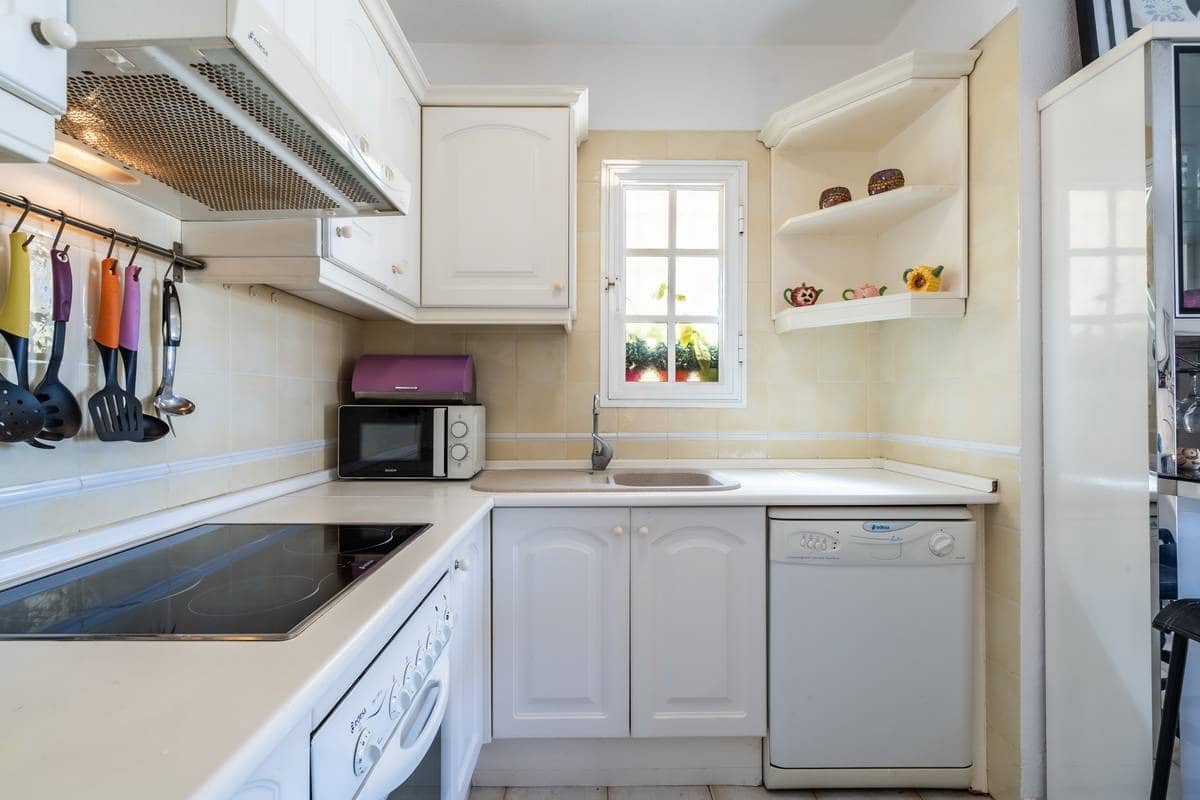 1 quarto Apartamento para venda em Torviscas - 337 000 € (Ref: 8607410)