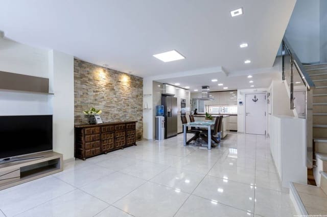 4 slaapkamer Huis te koop in Playa de Fañabé Alto, Adeje - € 730.000 (Ref: 8607420)