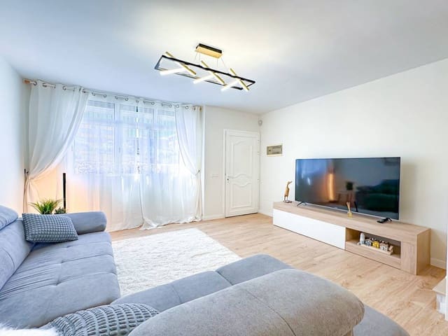 3 soveværelse Byhus til salg i San Isidro de Abona, Granadilla de Abona - € 335.000 (Ref: 8607423)