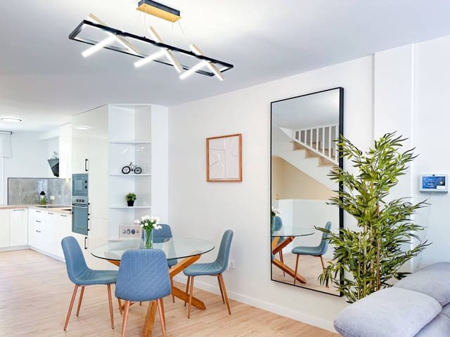 3 soveværelse Byhus til salg i San Isidro de Abona, Granadilla de Abona - € 335.000 (Ref: 8607423)