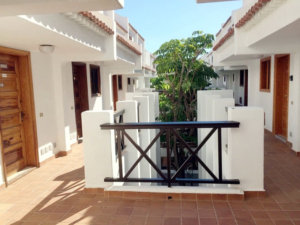 1 bedroom Apartment for sale in Playa de las Americas - € 370,000 (Ref: 8607426)