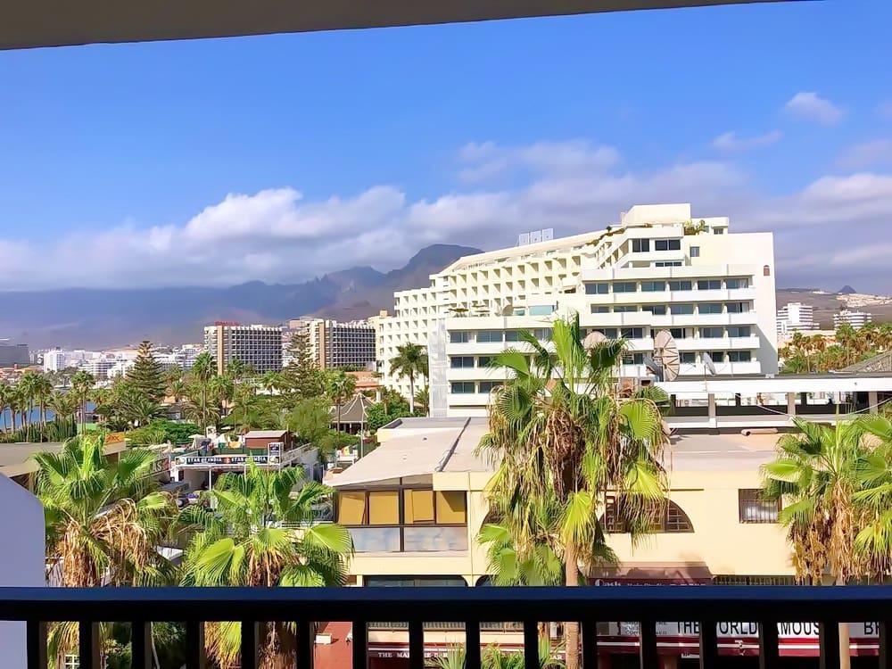 1 bedroom Apartment for sale in Playa de las Americas - € 370,000 (Ref: 8607426)