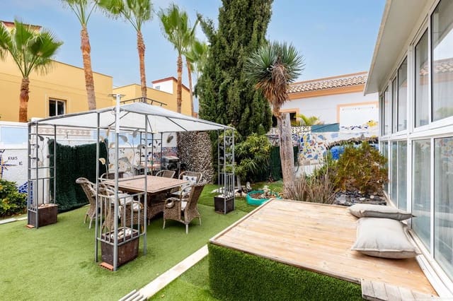 Chalet de 3 habitaciones en Callao Salvaje, Adeje en venta - 700.000 € (Ref: 8607445)