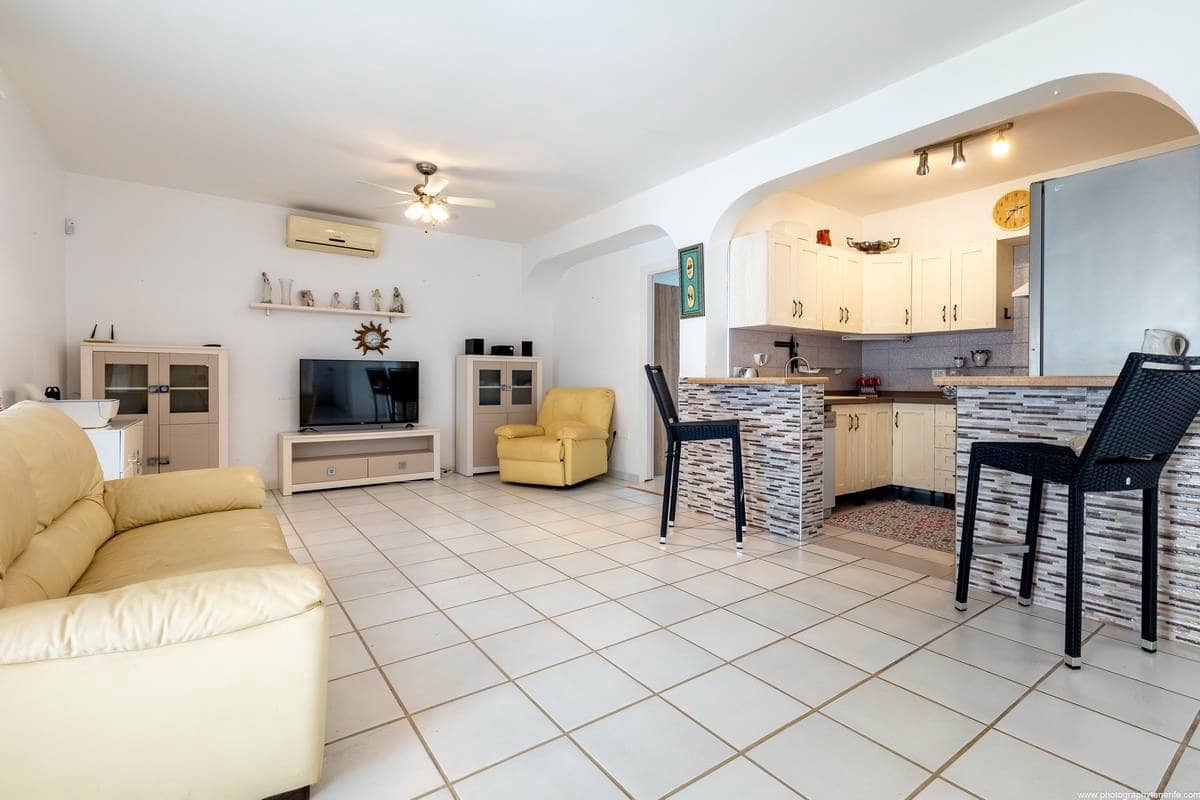 3 soveværelse Villa til salg i Callao Salvaje - € 700.000 (Ref: 8607445)