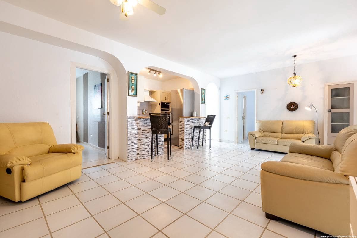 3 soveværelse Villa til salg i Callao Salvaje - € 700.000 (Ref: 8607445)