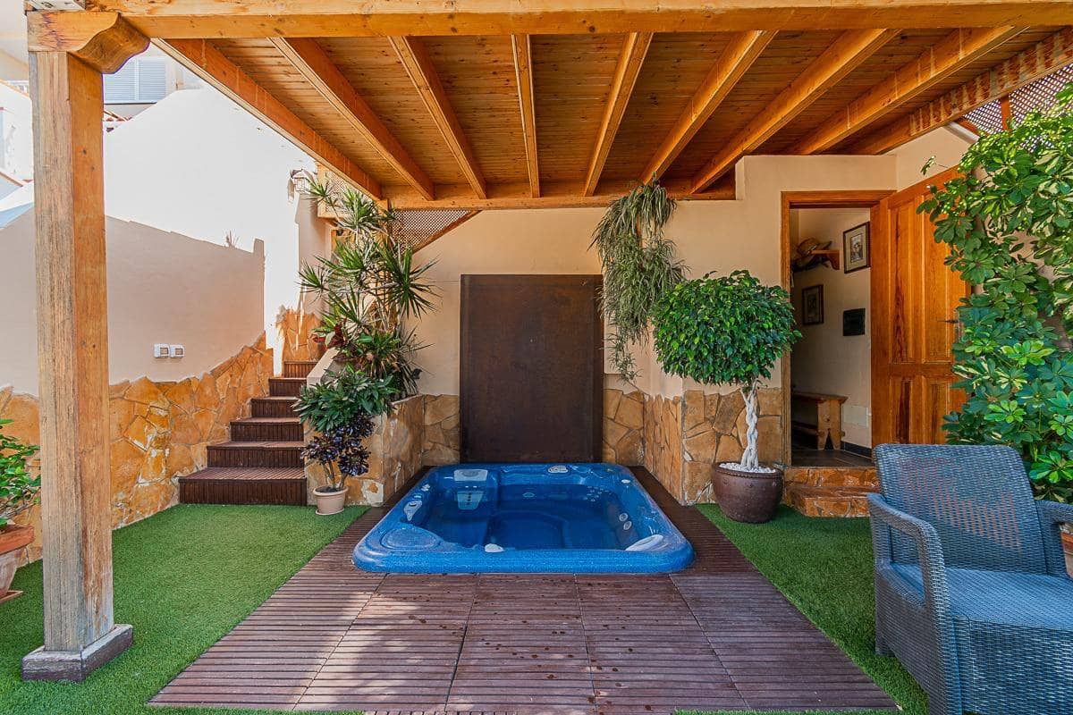 3 soveværelse Byhus til salg i Torviscas - € 690.000 (Ref: 8607473)