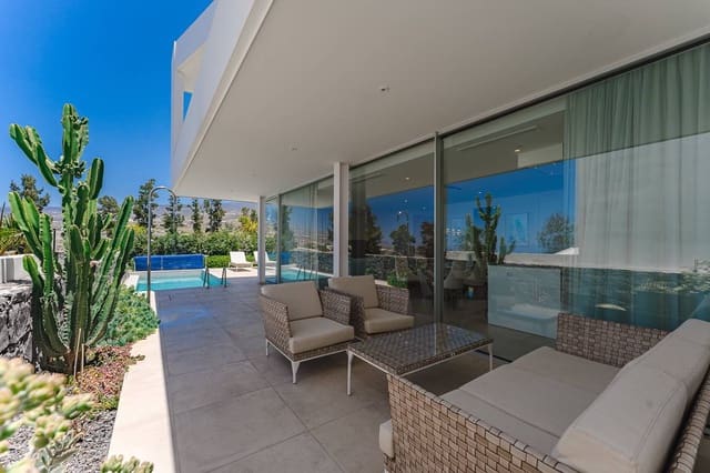 Chalet de 3 habitaciones en Guía de Isora en venta - 1.699.000 € (Ref: 8607477)