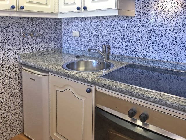 2 soveværelse Lejlighed til salg i Playa de las Americas, Arona - € 725.000 (Ref: 8607483)