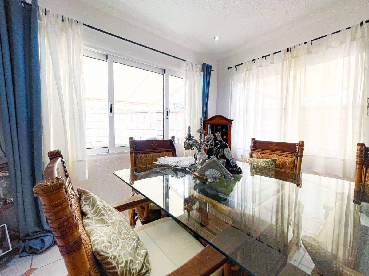 4 soveværelse Byhus til salg i El Madronal - € 680.000 (Ref: 8607484)