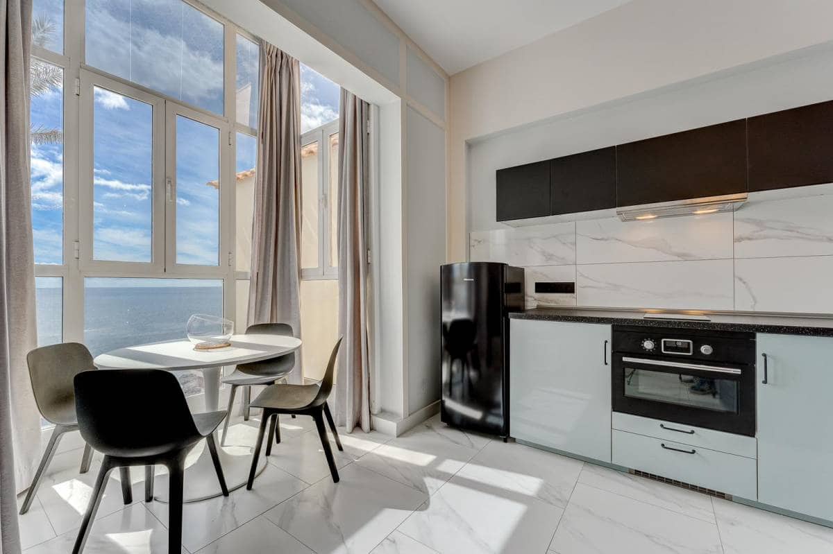 1 slaapkamer Appartement te koop in Playa Paraiso - € 285.000 (Ref: 8607508)