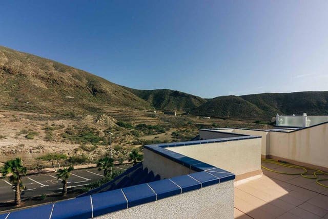 4 soveværelse Penthouse til salg i Los Cristianos, Arona - € 900.000 (Ref: 8607516)