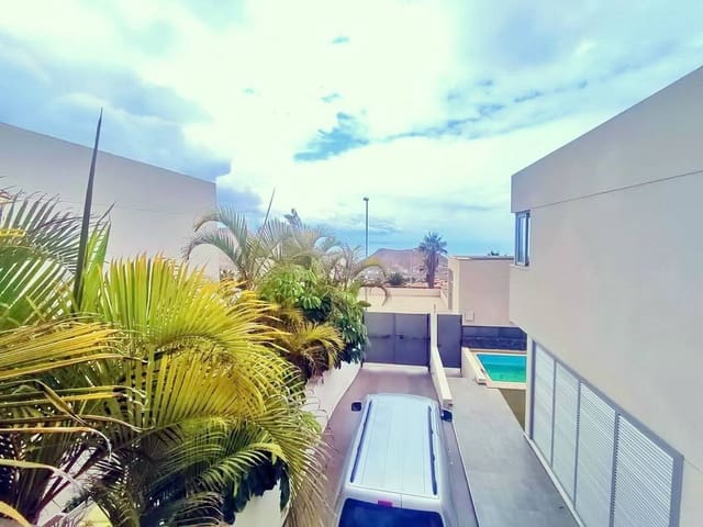 4 soverom Villa til salgs i Chayofa, Arona - € 999 500 (Ref: 8607521)