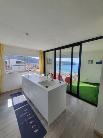 Apartamento de 2 habitaciones en Los Cristianos, Arona en venta - 320.000 € (Ref: 8607523)