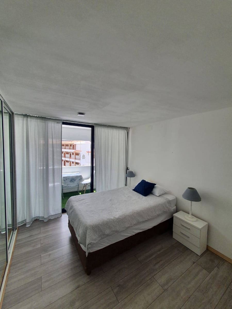 Apartamento de 2 habitaciones en Los Cristianos en venta - 320.000 € (Ref: 8607523)