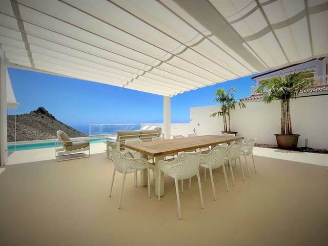 3 soveværelse Villa til salg i Roque del Conde, Adeje - € 1.790.000 (Ref: 8607531)