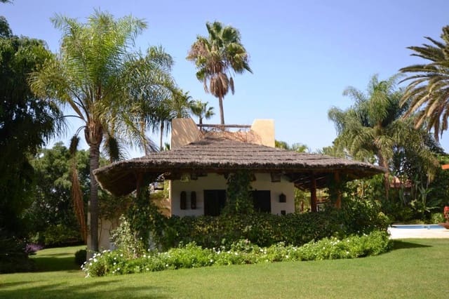 6 sovrum Villa till salu i Arona - 2 725 000 € (Ref: 8607532)