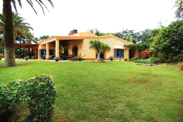 6 sovrum Villa till salu i Arona - 2 725 000 € (Ref: 8607532)