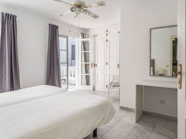 3 soveværelse Villa til salg i Fañabe, Adeje - € 1.195.000 (Ref: 8607536)