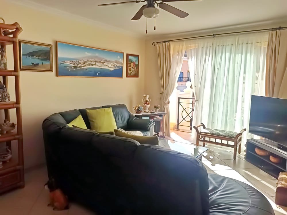 Apartamento de 3 habitaciones en Los Cristianos en venta - 750.000 € (Ref: 8607547)