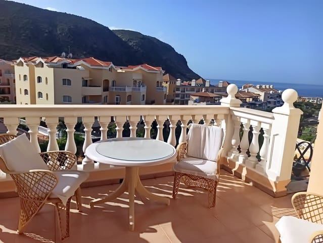 Apartamento de 3 habitaciones en Los Cristianos, Arona en venta - 750.000 € (Ref: 8607547)